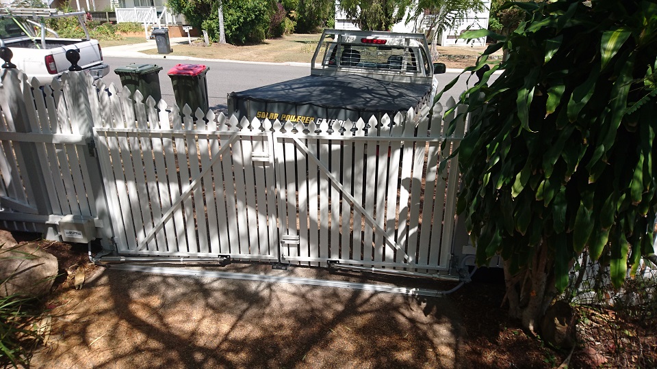 Double Swing Automatic Solar Gate Opener Solar Powered Electric Gates